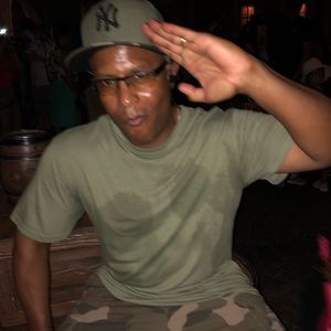 Meet your Posher, Wade